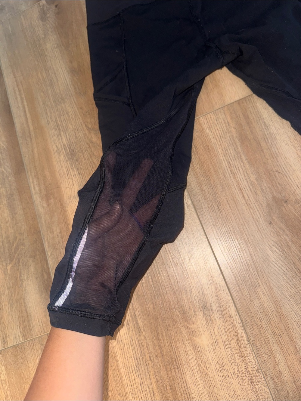 lululemon athletica Black Cropped Pocket Leggings - Picture 3 of 4